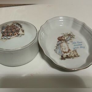 Holly Hobbie Genuine Porcelain Designer Collection Jewelry Box And Trinket Dish